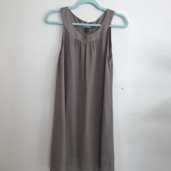 H&M tunic sleeveless dress Sz 6 taupe gray 100% silk midi - Picture 3 of 7
